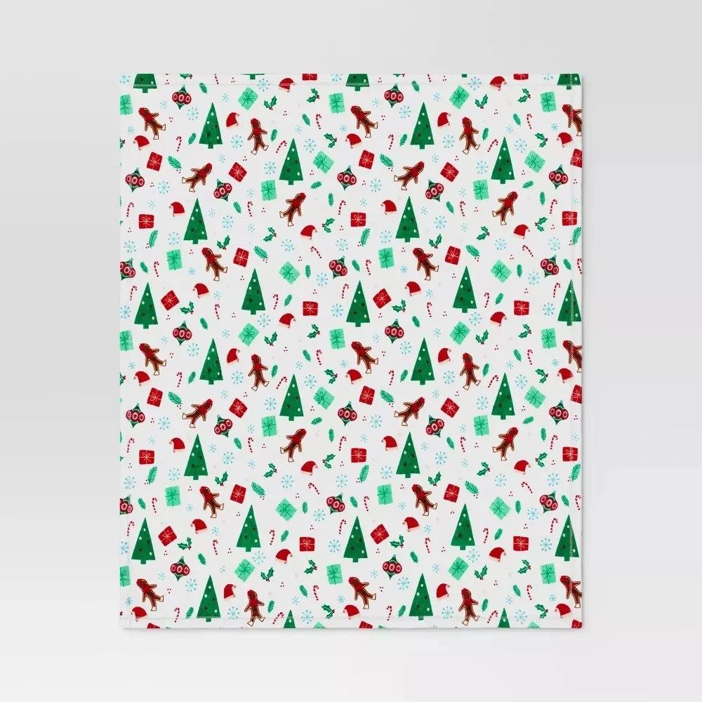 2023 Target Wondershop Holiday Plush Throw Blanket